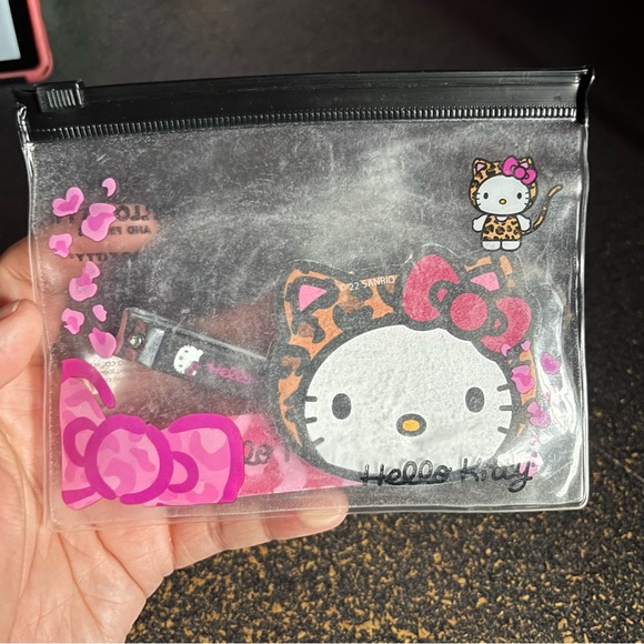 Hello Kitty Bundle - Picture 4 of 8